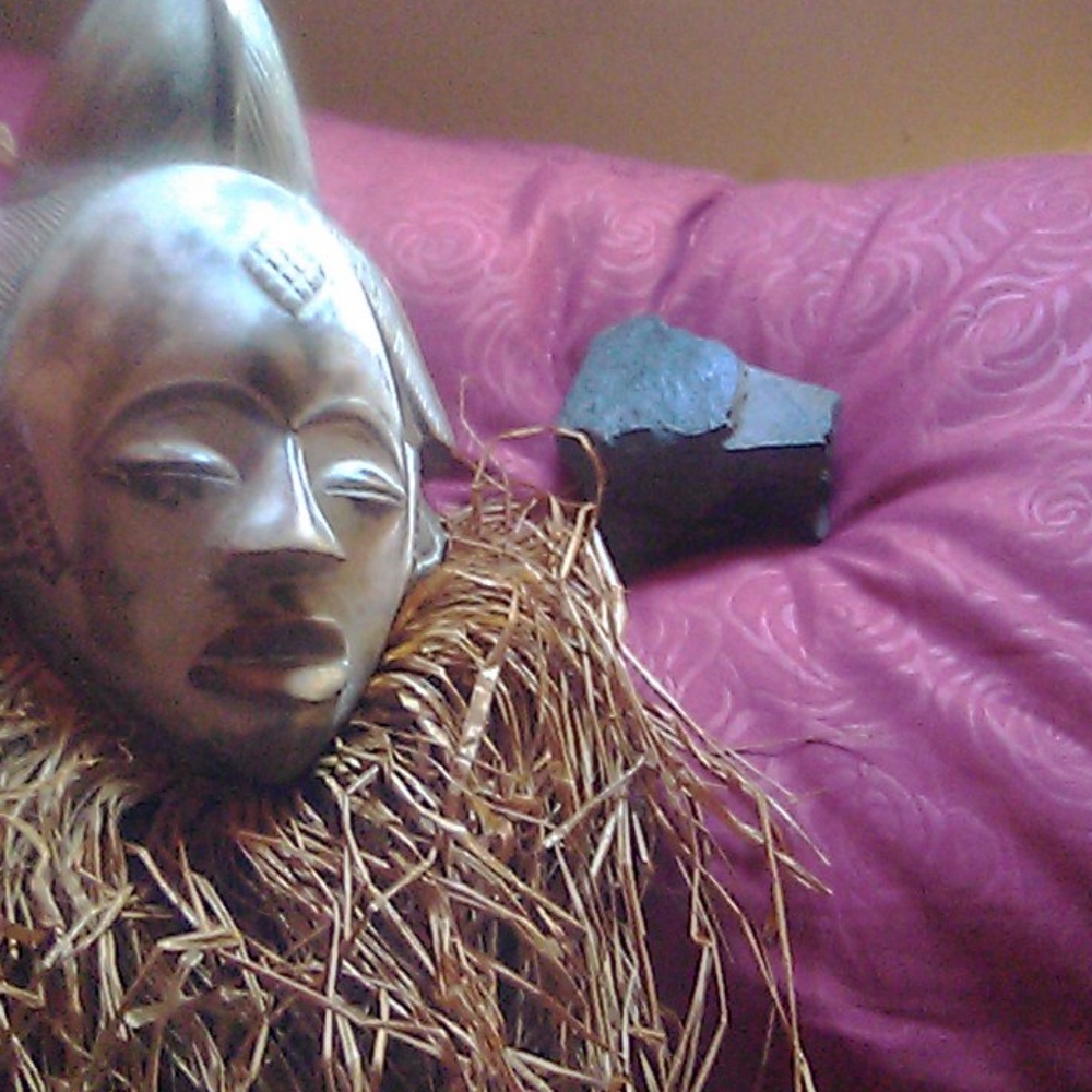 African mask - Picture 3 of 4